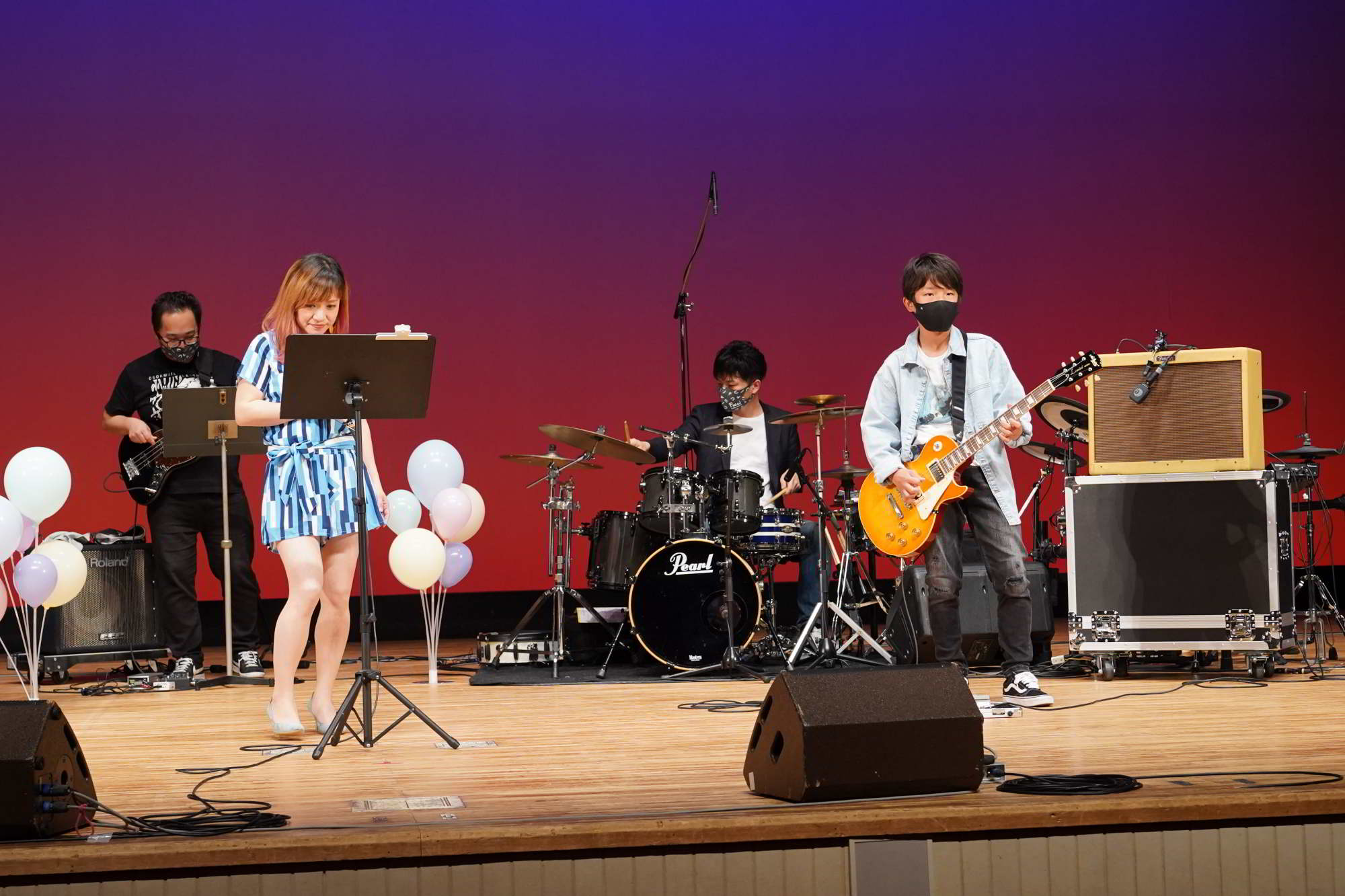 Fucciミュージックスクール音楽教室発表会中高生一般の演奏ステージ