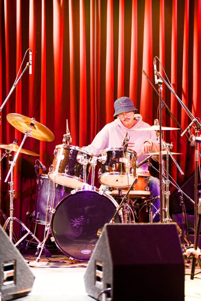 Fucciミュージックスクールドラム講師芦岡先生